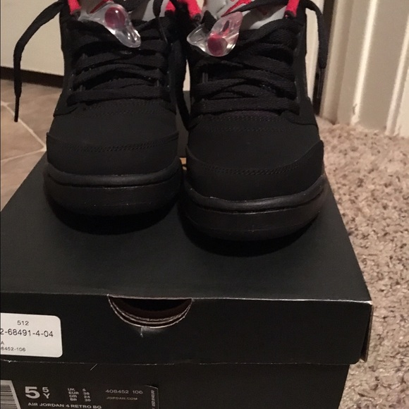 Low top retro Jordan 5's . 5.5y - Picture 3 of 3