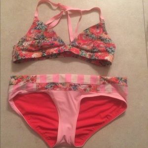 Lulu Lemon matching bathing suit set! Sz 6
