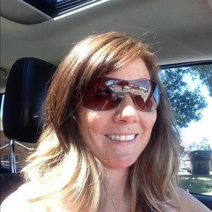 Meet your Posher, Andrea