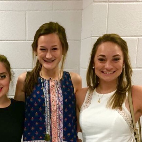 Meet your Posher, Kelly