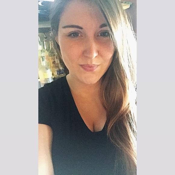 Meet your Posher, Abby