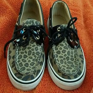 Leopard print Sperry