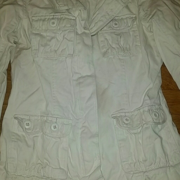 Light Weight Jacket - Picture 2 of 3