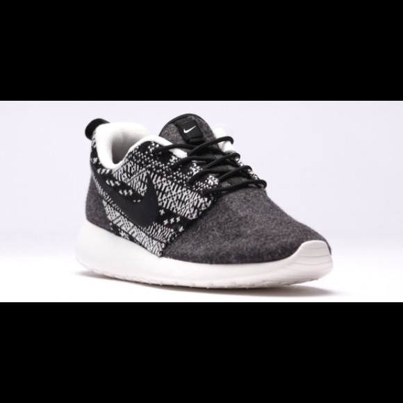 Nike winter roshe