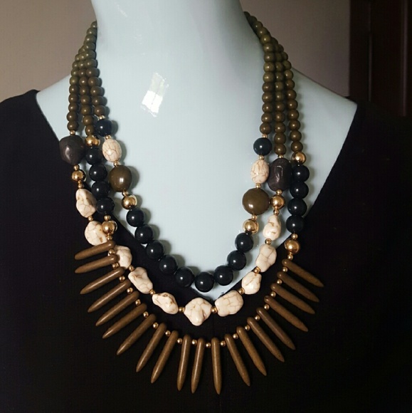 NWOT Tribal Necklace