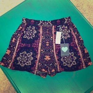 Kendall & Kylie soft high-waisted shorts