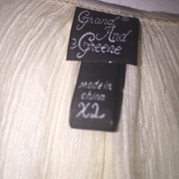 Ivory top - Picture 3 of 3