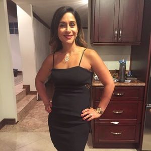 Meet your Posher, Sharona