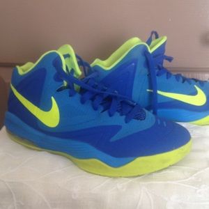 Nike Air Max high tops. 7.5 excellent shape