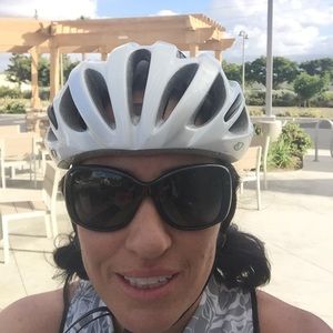 Meet your Posher, Rhiannon