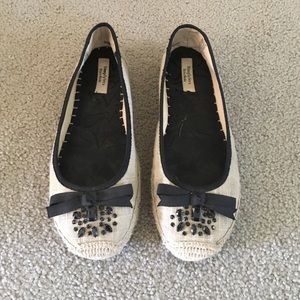 Vera wang spadril flat