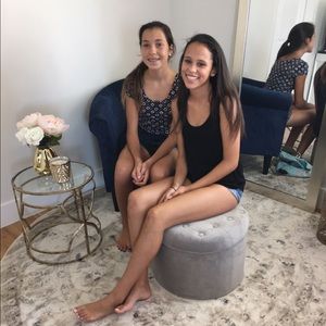 Meet your Posher, Marina