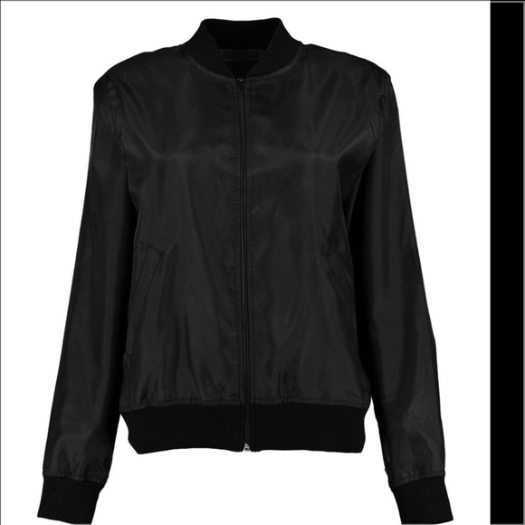 🎀TREND ALERT🎀 Black Bomber Jacket - Picture 2 of 2