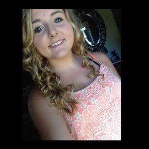 Meet your Posher, Victoria