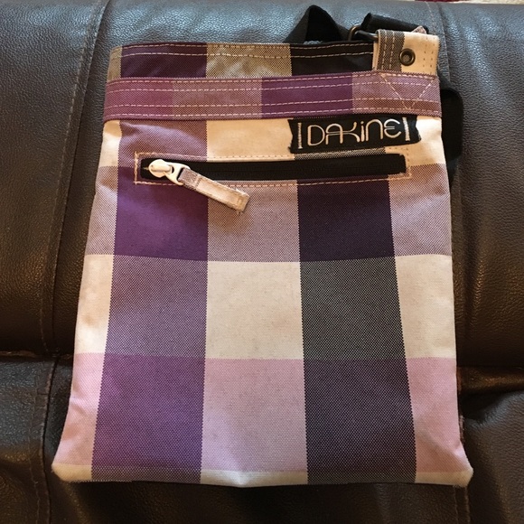 Dakine Shoulder Strap Purse