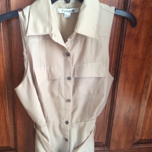 Button down dress - Picture 2 of 2