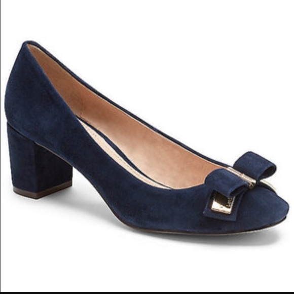 Block heel pumps