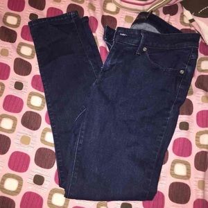 3 Levi jeans