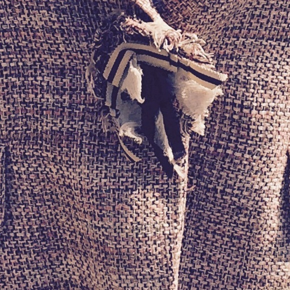 BCBG MAXAZRIA COCO Blazer. - Picture 4 of 4