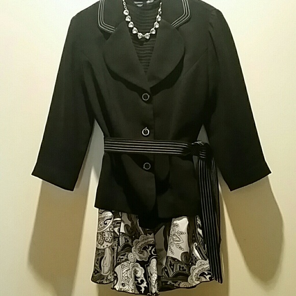 Amazing Outfit! Jacket and skirt!