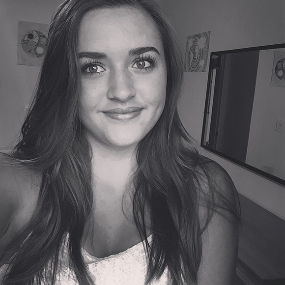 Meet your Posher, Riley - Picture 1 of 1