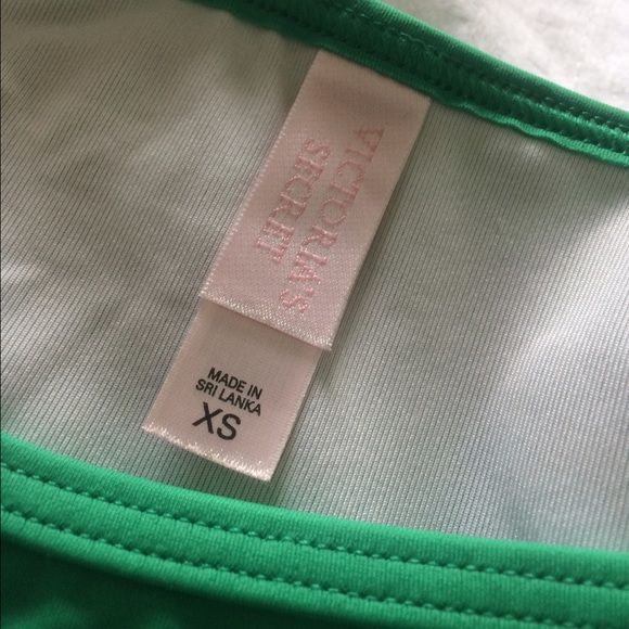 Victoria's Secret bikini - Picture 2 of 3