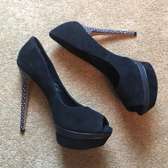 Aldo Black Suede Pumps w Spotted Heel - Picture 3 of 3