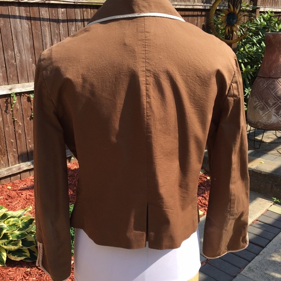 BCBG MAXAZRIA Multi-Color Trimmed Blazer. - Picture 2 of 4