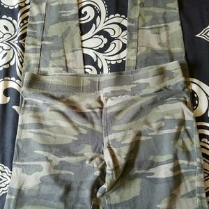 Express Camo leggings