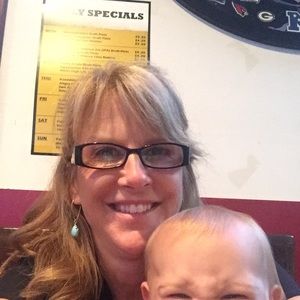 Meet your Posher, Joni