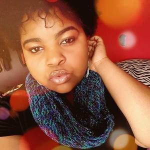 Meet your Posher, Caysha