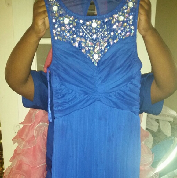 Formal Dress - Picture 2 of 2