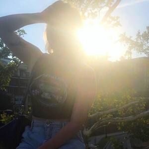 Meet your Posher, Ashley