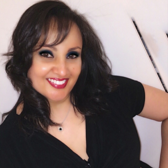 Meet your Posher, Hanan - Picture 1 of 1