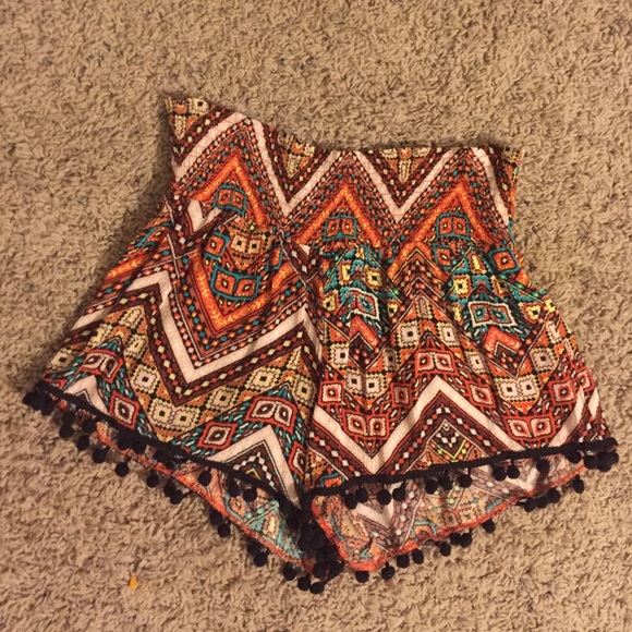 Pac Sun pattern shorts
