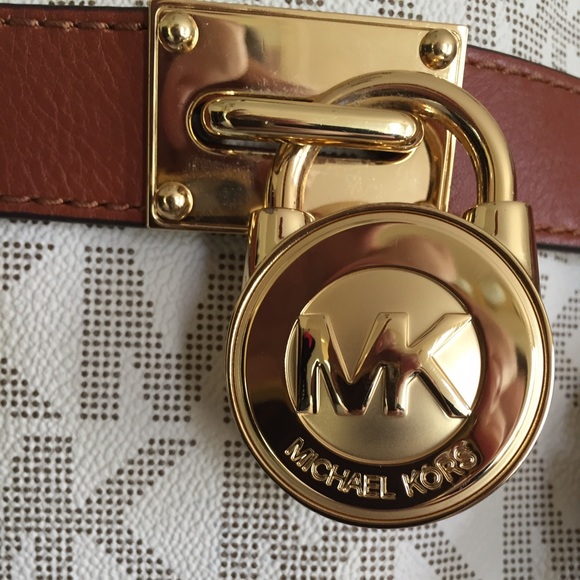 NWOT MK MONOGRAMMED HAMILTON - Picture 3 of 4