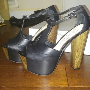 Jessica Simpson Size 8 Black Dany Wedge