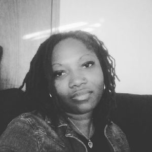 Meet your Posher, Tia