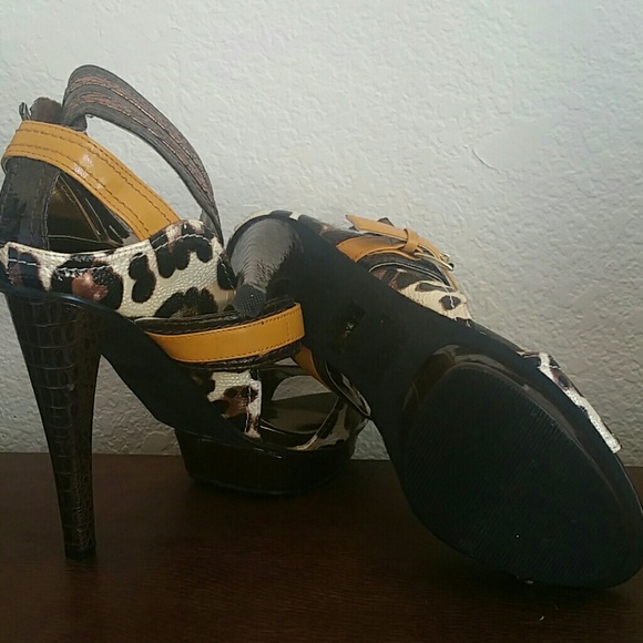 Heels - Picture 4 of 4
