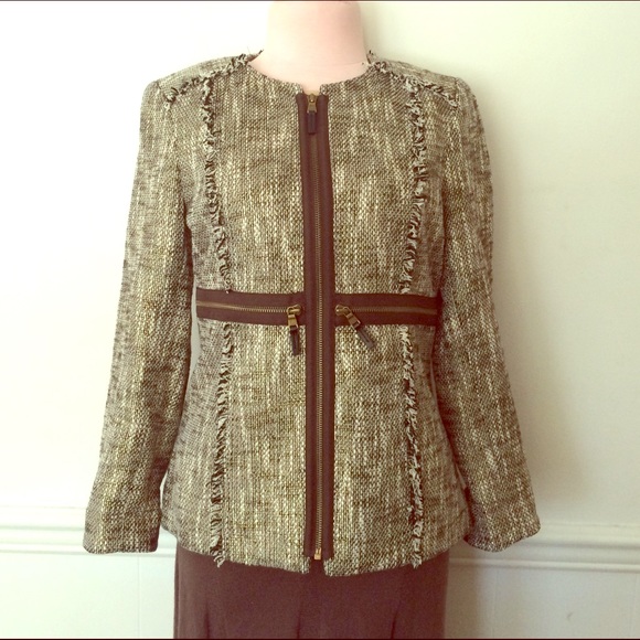 JUST REDUCED Amazing Etcetera blazer zipper accent