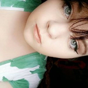 Meet your Posher, Savannah