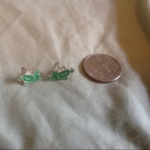 DONATED - Picture 2 of 4