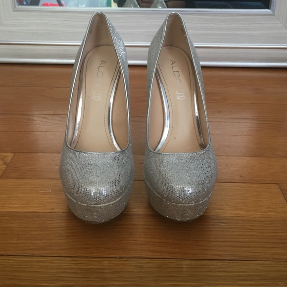 Aldo Silver heels - Picture 1 of 2