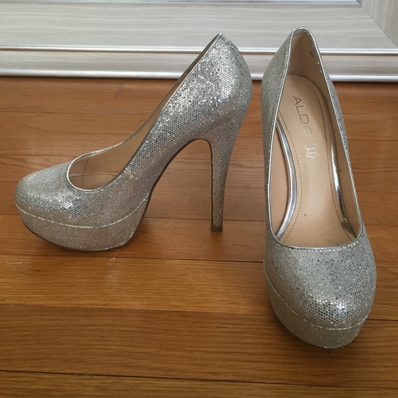 Aldo Silver heels - Picture 2 of 2