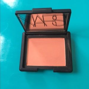 NARS Blush in the shade Gina