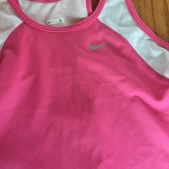 NIKE WORKOUT SHIRTS - Picture 4 of 4
