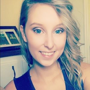 Meet Your Posher ! 💋