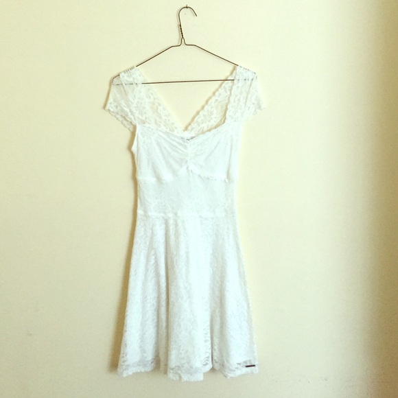beautiful lace white dress