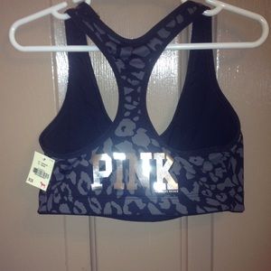 NWT PINk Victoria Secret sports bra size XS