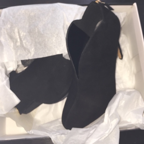 Nine West black split front booties heels - Picture 2 of 4
